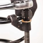 Terpo Komplet vzmetnih sponk 2-delni 375 mm (14,8″) – jeklene spone iz C45 za montažo in demontažo vzmeti podvozja pri nižanju vozila