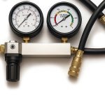 Terpo Kompresijski tester za bencinske motorje z adapterji, v kovčku – za diagnostiko puščanja valjev