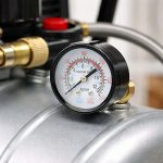 Terpo Manometer 0–12 bar, Ø 52 mm – aksialni DN8, 1/4 palca