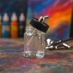 Terpo Nadomestni barvni lonček za airbrush pištolo 36x36x64 mm, steklo s pokrovom, sesalni sistem, 22 cm³