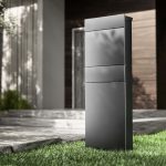 Terpo Samostoječi poštni nabiralnik – Antracit, 395 × 142 × 1150 mm Fasada, vrata, ograja